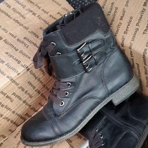 Pair of rampage ankel boots( must bundle